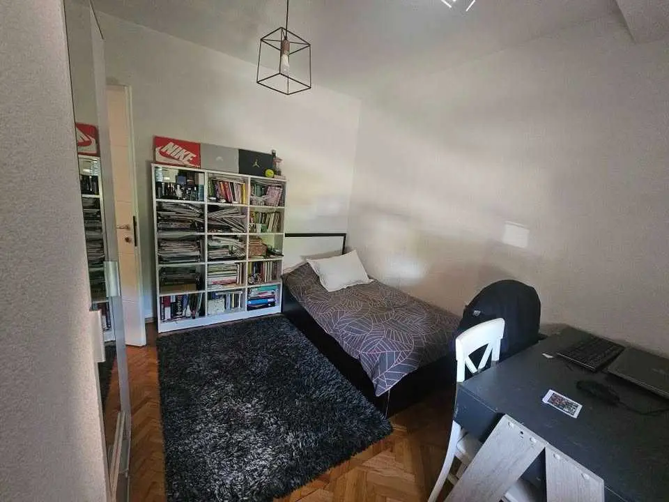 BANESË ME QIRA 2+1 NË ULPIANË banesë/apartment në Prishtinë
