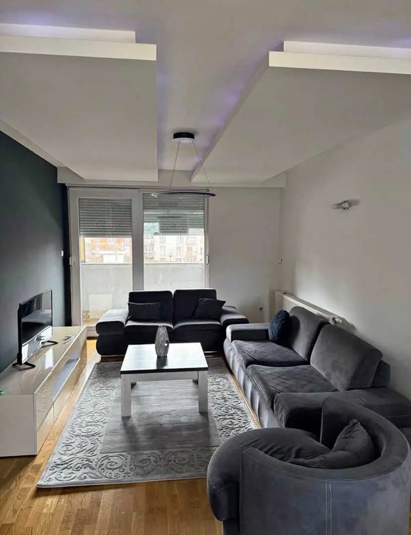 BANESË ME QIRA 2+1 NË DARDANI banesë/apartment në Prishtinë