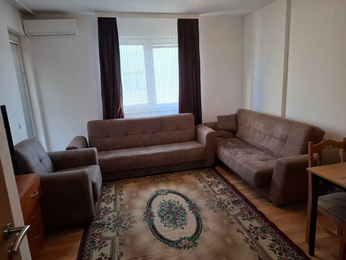 BANESË ME QIRA 1+1 NË KALABRI (EMSHIR) banesë/apartment në Prishtinë