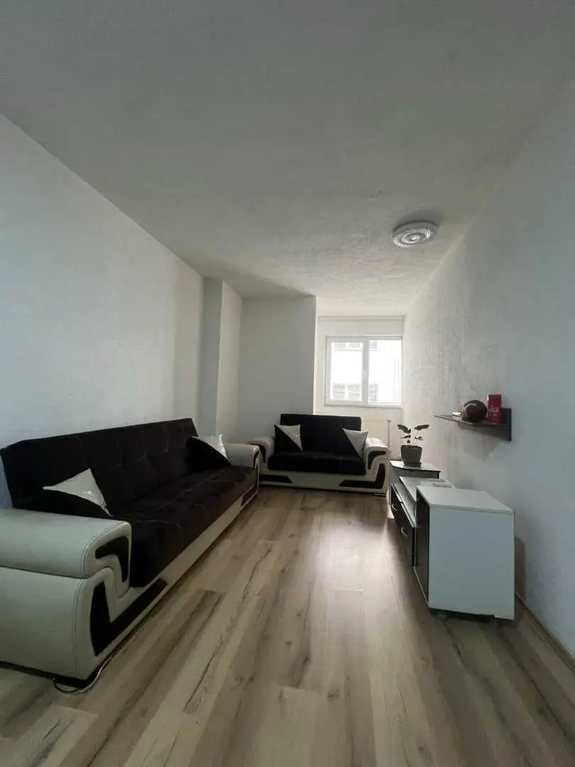 BANESË ME QIRA 2+1 NË FUSHË KOSOVË banesë/apartment në Prishtinë