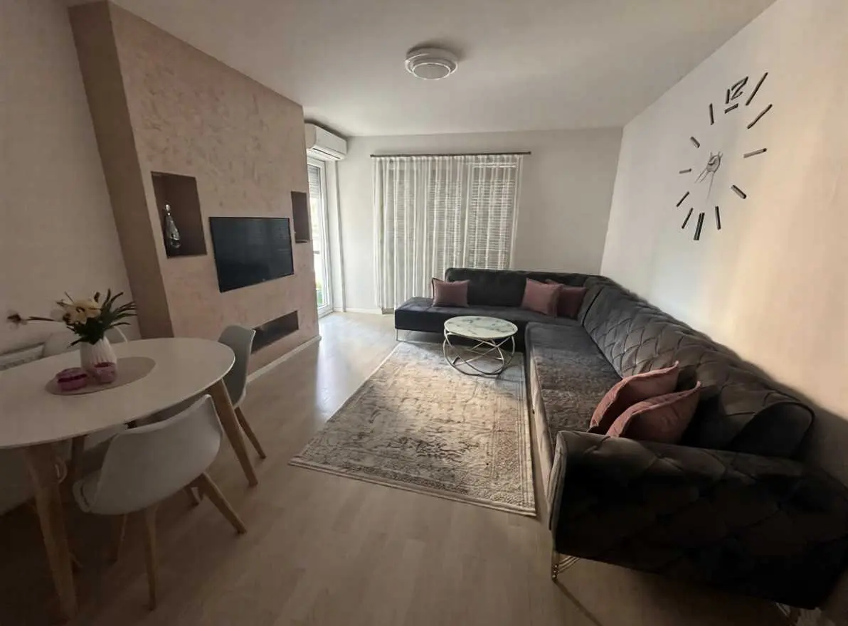 Banesë në #shitje në Fushë Kosovë banesë/apartment në Fushë Kosovë