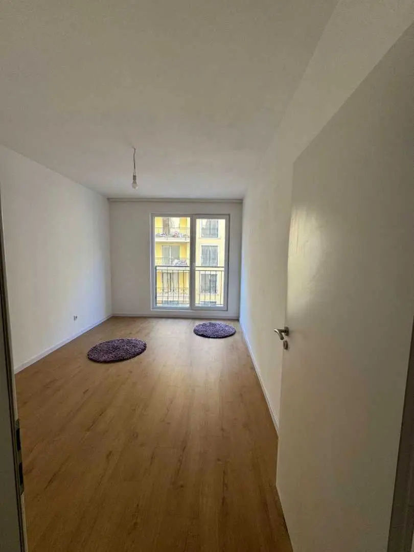 BANESË ME QIRA 2+1 NË FUSHË KOSOVË banesë/apartment në Fushë Kosovë