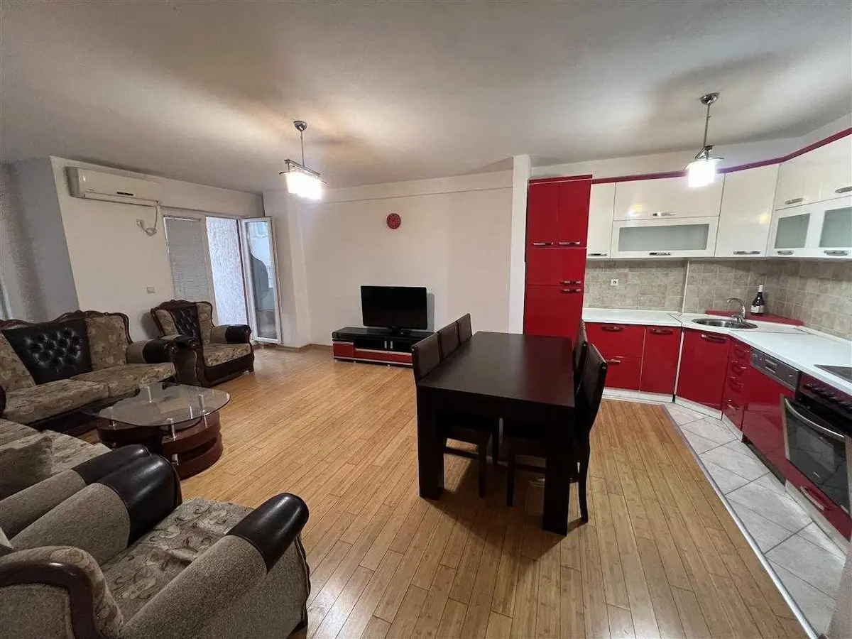 BANESË ME QIRA 2+1 NË ARBËRI (DRAGODAN) banesë/apartment në Prishtinë