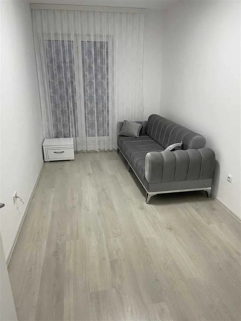 BANESË ME QIRA 2+1 NË FUSHË KOSOVË banesë/apartment në Fushë Kosovë