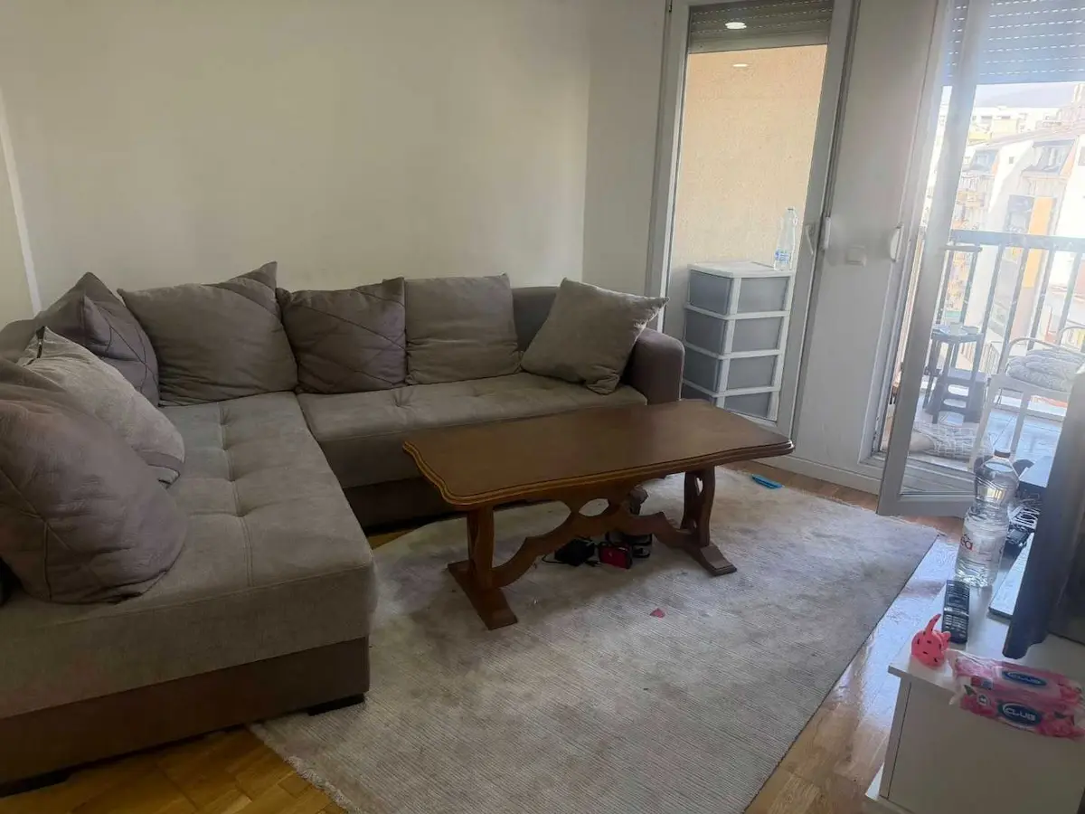 BANESË ME QIRA 1+1 NË RRUGËN B banesë/apartment në Prishtinë