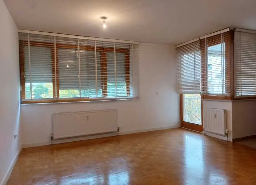BANESË (ZYRE) ME QIRA NË BREGUN E DIELLIT banesë/apartment në Prishtinë