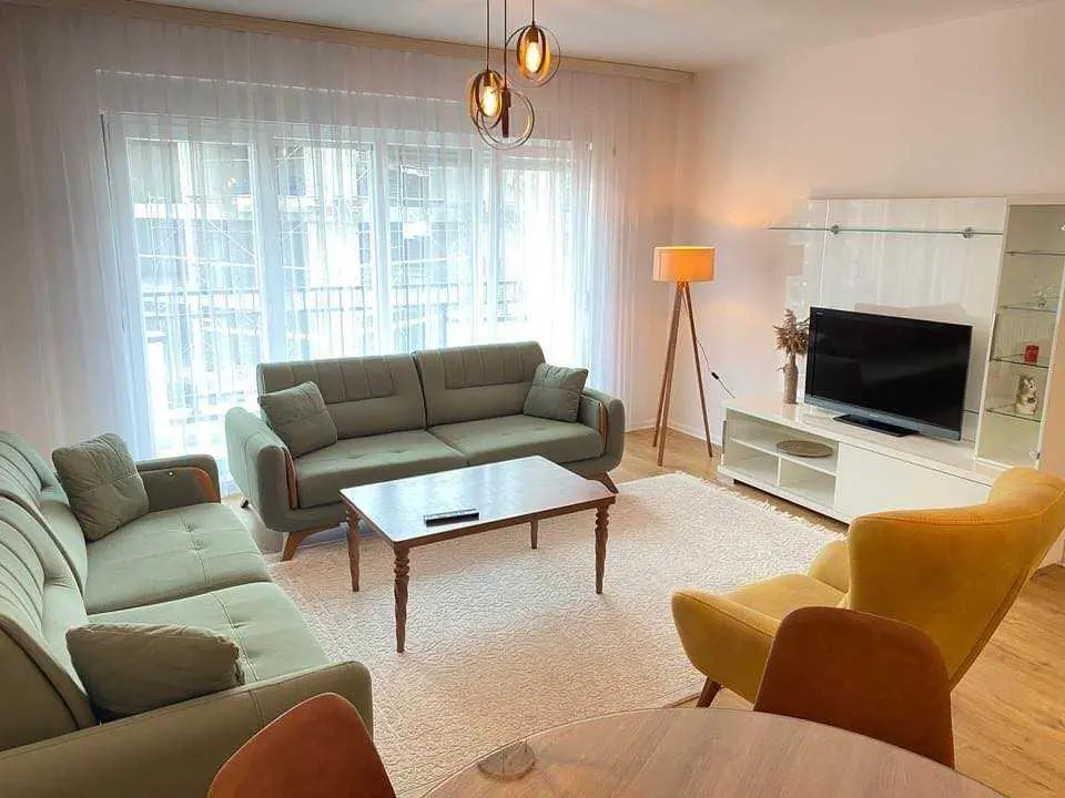 BANESË ME QIRA 2+1 NË RRUGËN C banesë/apartment në Prishtinë