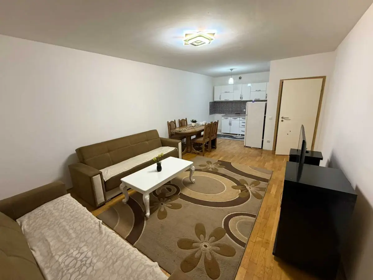 BANESË ME QIRA 1+1 NË ARBËRI (DRAGODAN) banesë/apartment në Prishtinë