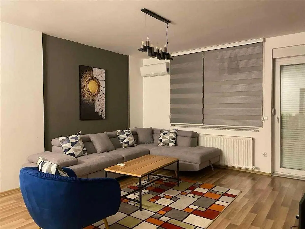 BANESË ME QIRA 2+1 NË RRUGËN B banesë/apartment në Prishtinë