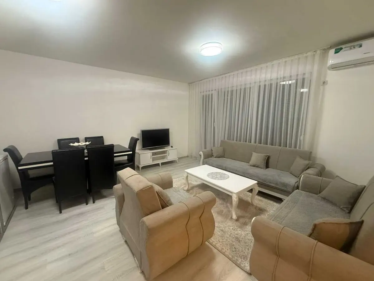 Banesë me qira 2+1 në Fushë Kosovë banesë/apartment në Fushë Kosovë