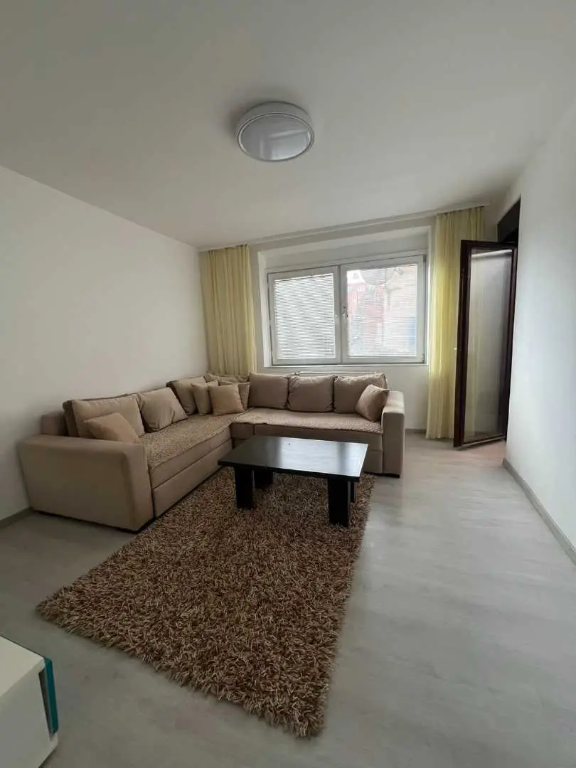 Gasonjere me qira në Bregun e Diellit banesë/apartment në Prishtinë