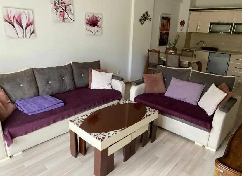 Banesë me qira 1+1 në Kalabri (Emshir) banesë/apartment në Prishtinë