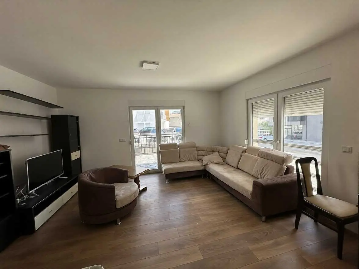 Banesë me qira 2+1 në Arbëri (Dragodan) banesë/apartment në Prishtinë
