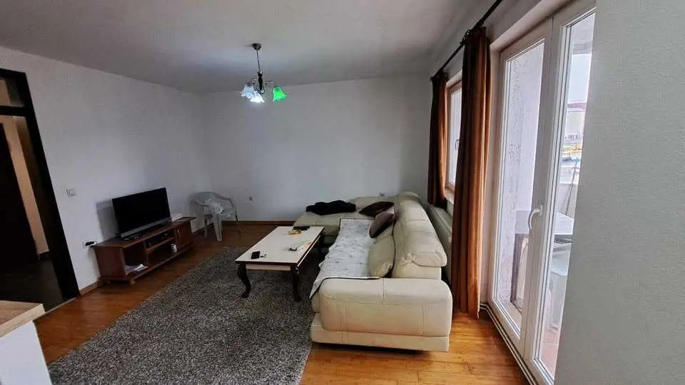 Banesë me qira 1+1 në Arbëri (Dragodan) banesë/apartment në Prishtinë