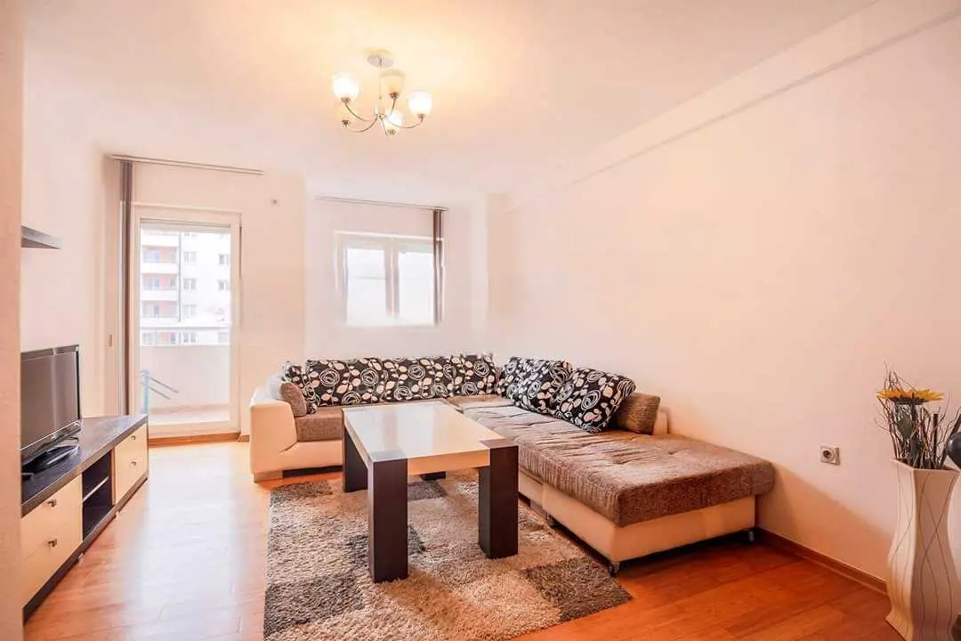 Banesë me qira 1+1 në Arbëri (Dragodan) banesë/apartment në Prishtinë