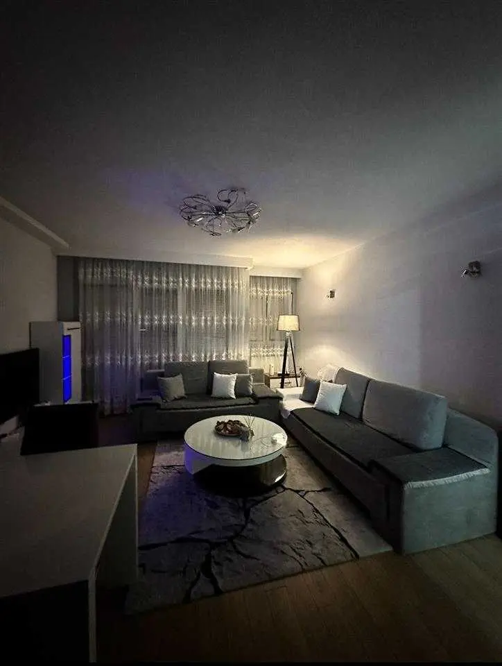 Banesë me qira 1+1 në Arbëri (Dragodan) banesë/apartment në Prishtinë