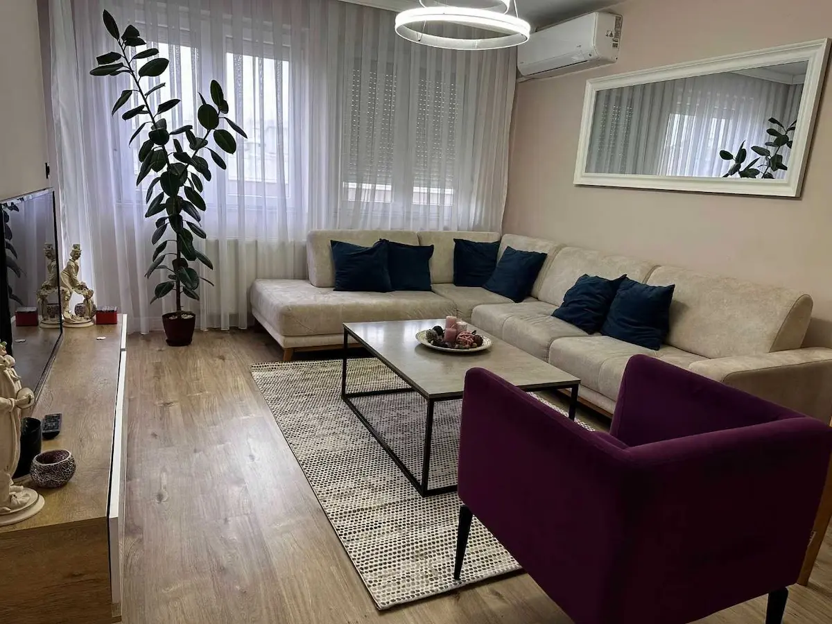 Banesë me qira 2+1 në Fushë Kosovë banesë/apartment në Fushë Kosovë