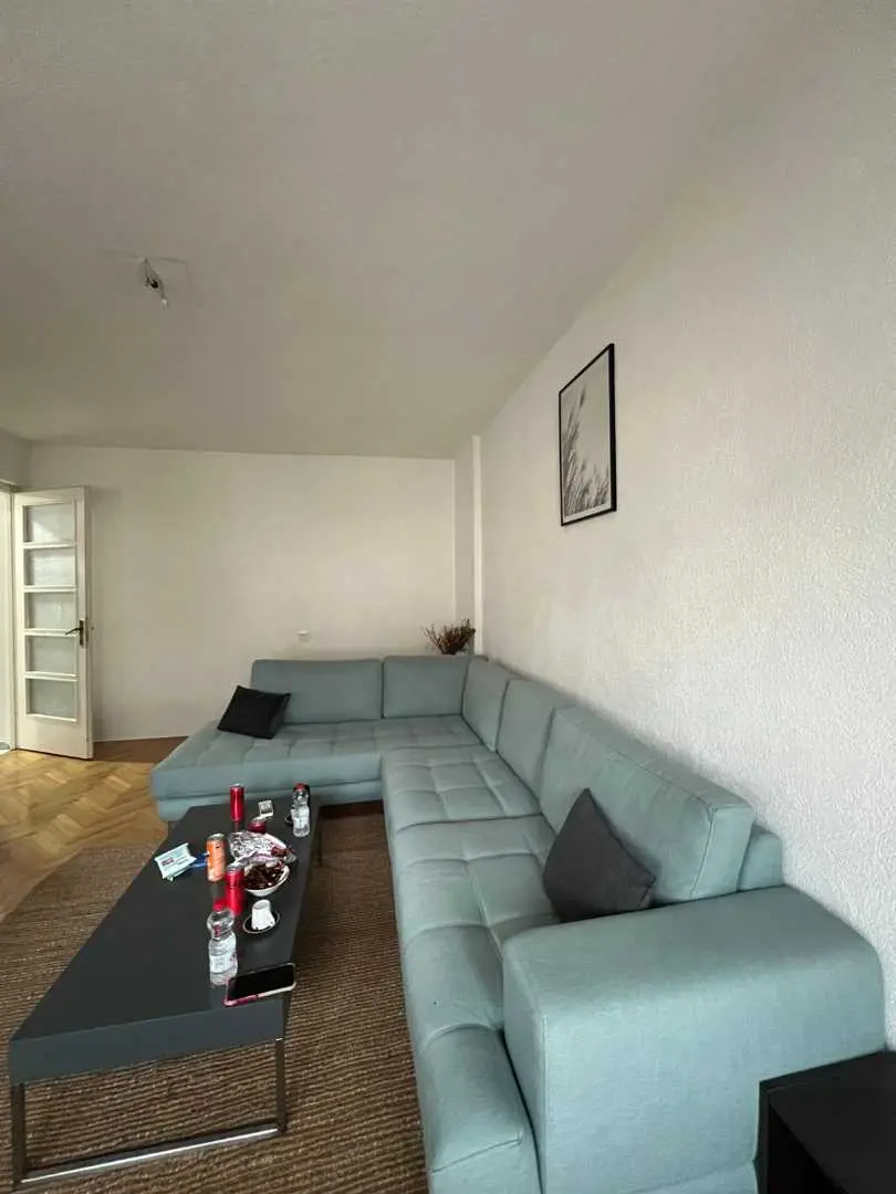 Banesë me qira 1+1 në Qendër banesë/apartment në Prishtinë