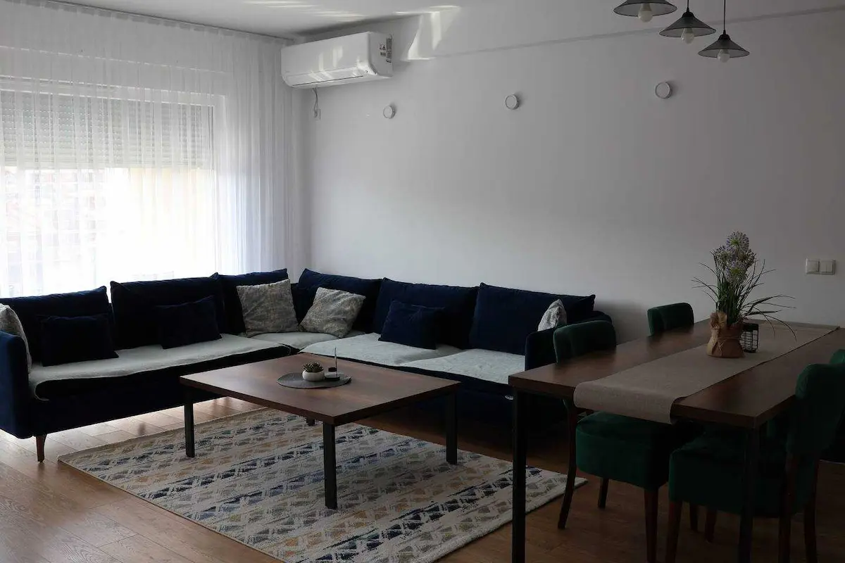 Banesë me qira 2+1 në Rrugën B banesë/apartment në Prishtinë