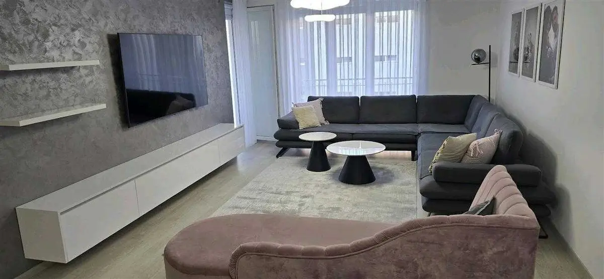 Banesë në shitje në Fushë Kosovë banesë/apartment në Fushë Kosovë