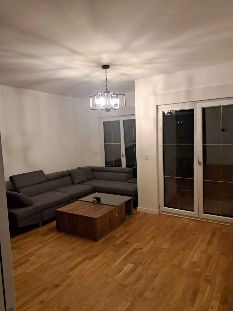 Banesë me qira 1+1 në Lagjen e Muhaxherëve banesë/apartment në Prishtinë