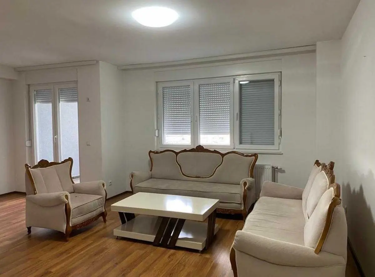 Banesë me qira 1+1 në Lagjen e Muhaxherëv banesë/apartment në Prishtinë