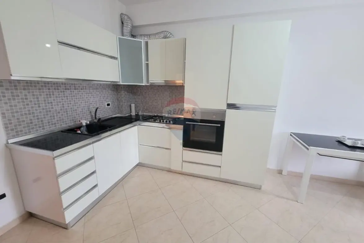 Banesë për shitje në Durrës! banesë/apartment në Prishtinë