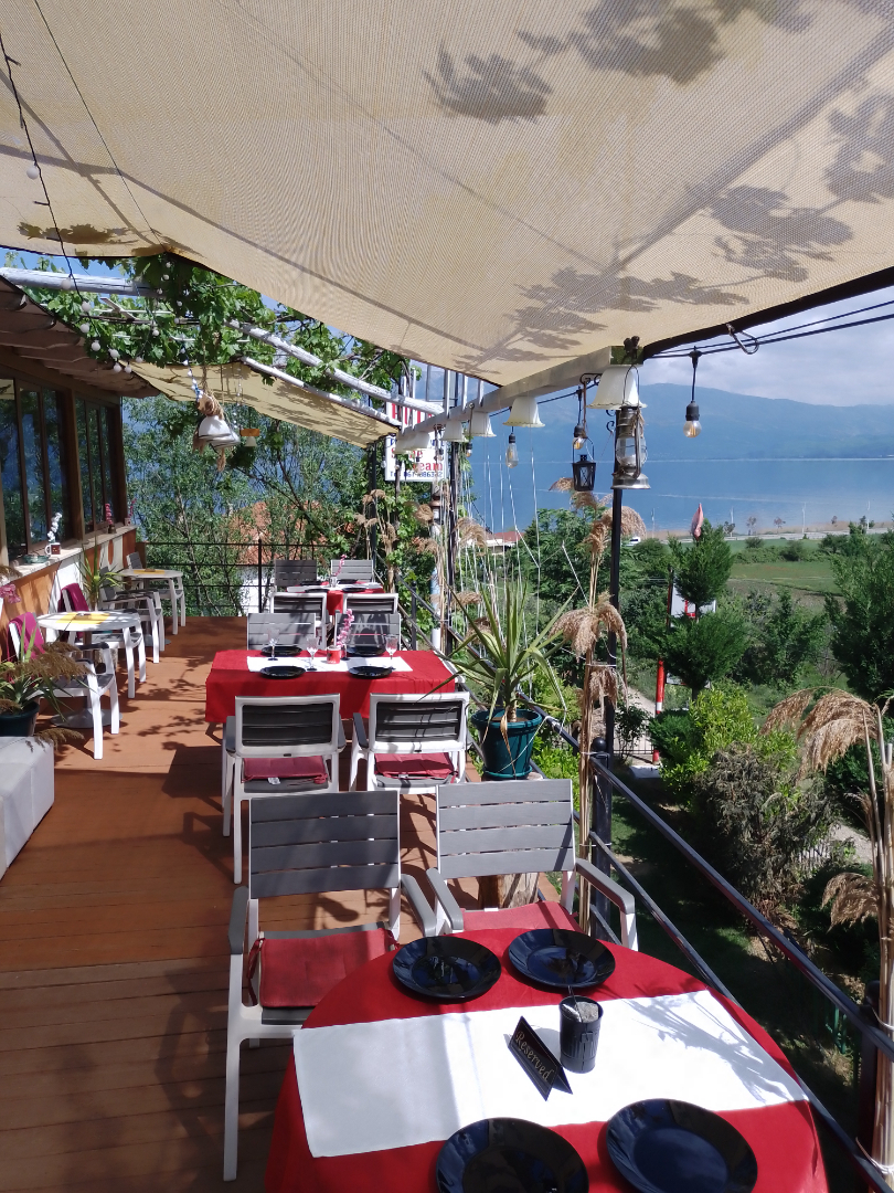 Hotel plus Ville ne shitje Pogradec objekt në Pogradec