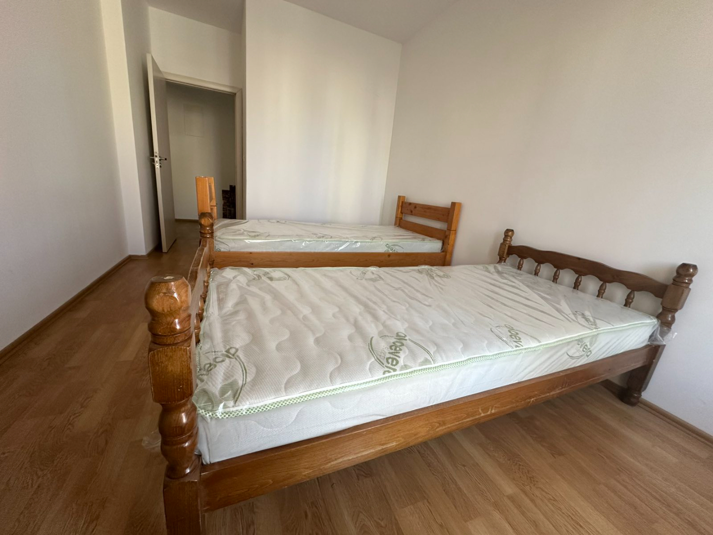 Banesë me qira 2+1 në Rrugën C banesë/apartment në Rruga B