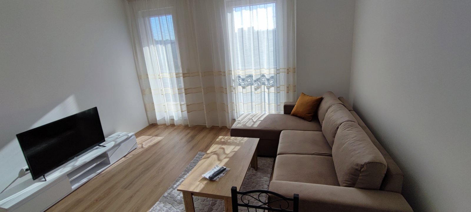 Banesë me qira 1+1 në Fushë Kosovë banesë/apartment në Fushë Kosovë