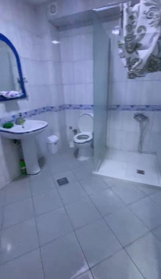 Banesë me qira 2+1 në Parkun e Qytetit banesë/apartment në Bregu i Diellit