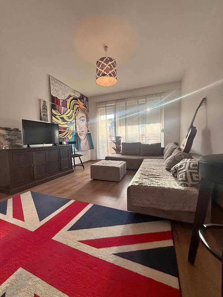Banesë me qira 2+1 në Tophane banesë/apartment në Tophane