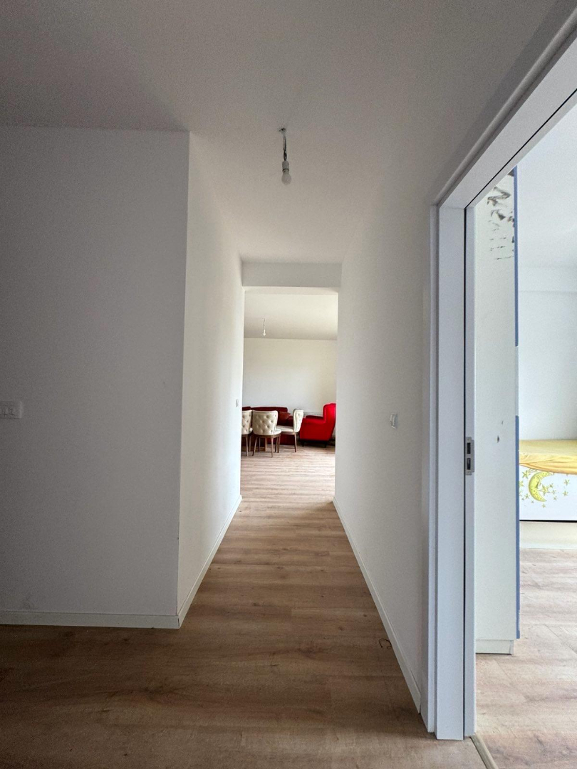 Banesë me qira 3+1 në Matin 1 banesë/apartment në Prishtinë