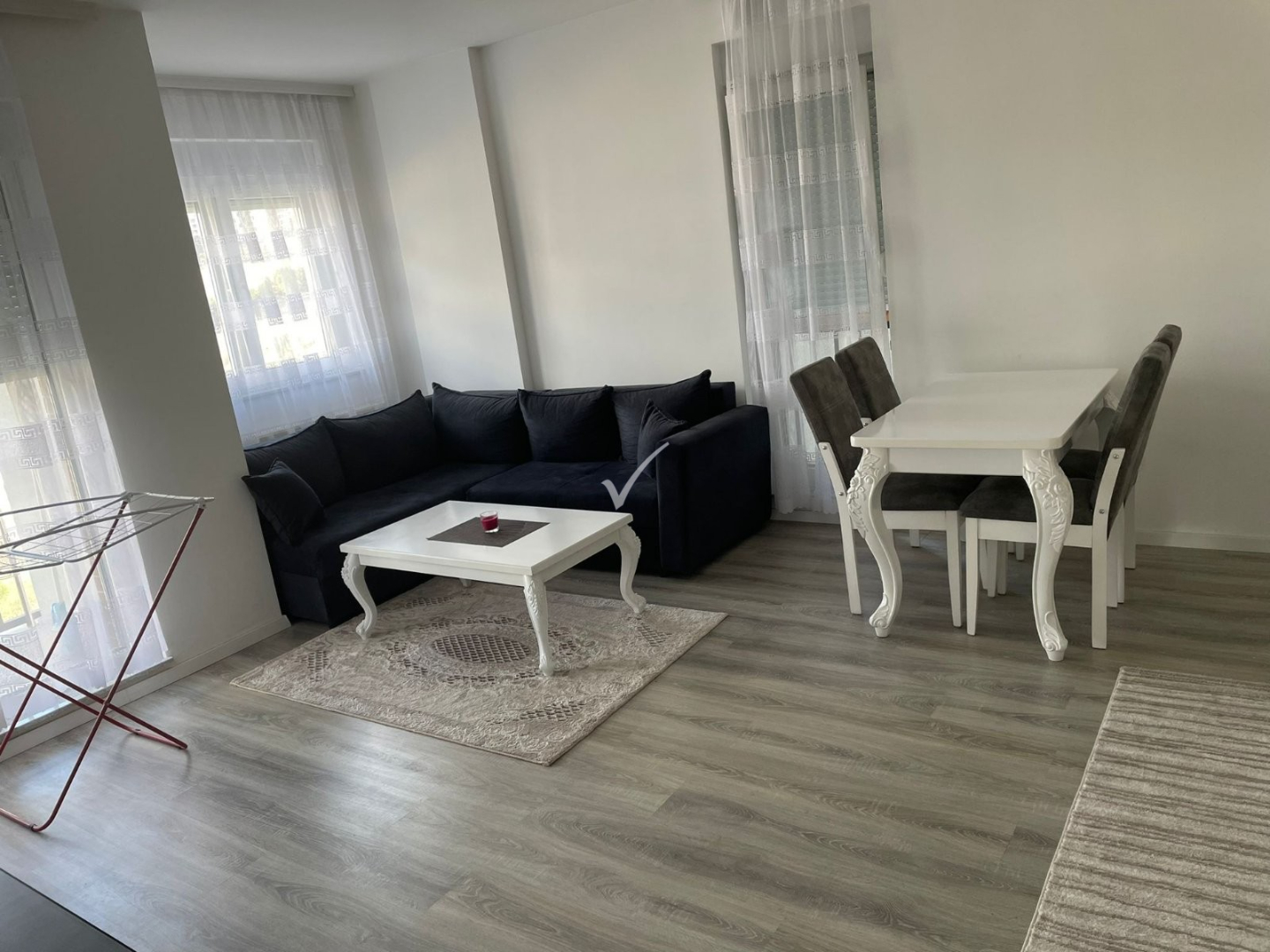 Banesë me qira 1+1 në Kalabri (Emshir) banesë/apartment në Kalabria