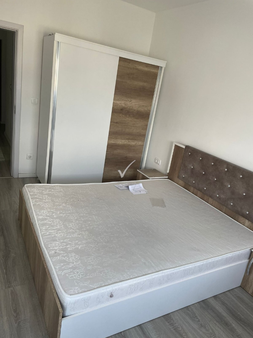 Banesë me qira 1+1 në Kalabri (Emshir) banesë/apartment në Kalabria