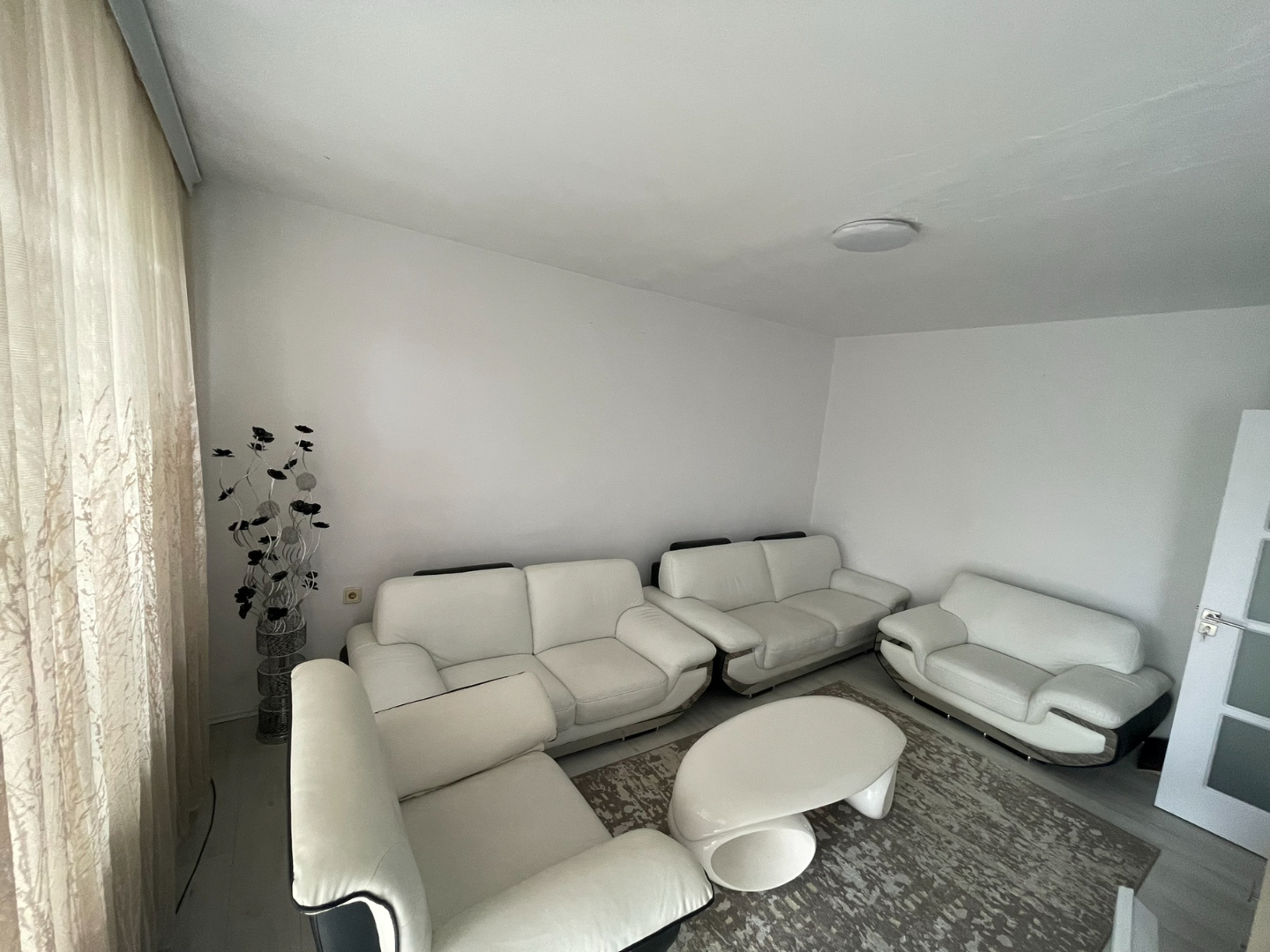 Banesë me qira 1+1 në Bregun e Diellit banesë/apartment në Prishtinë