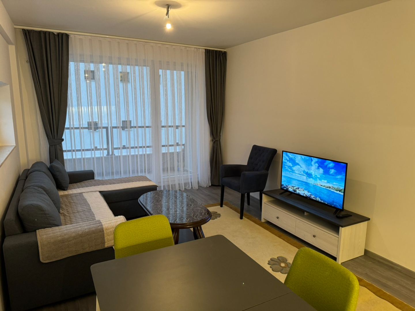 Banesë me qira 2+1 në Matin 1 banesë/apartment në Prishtinë