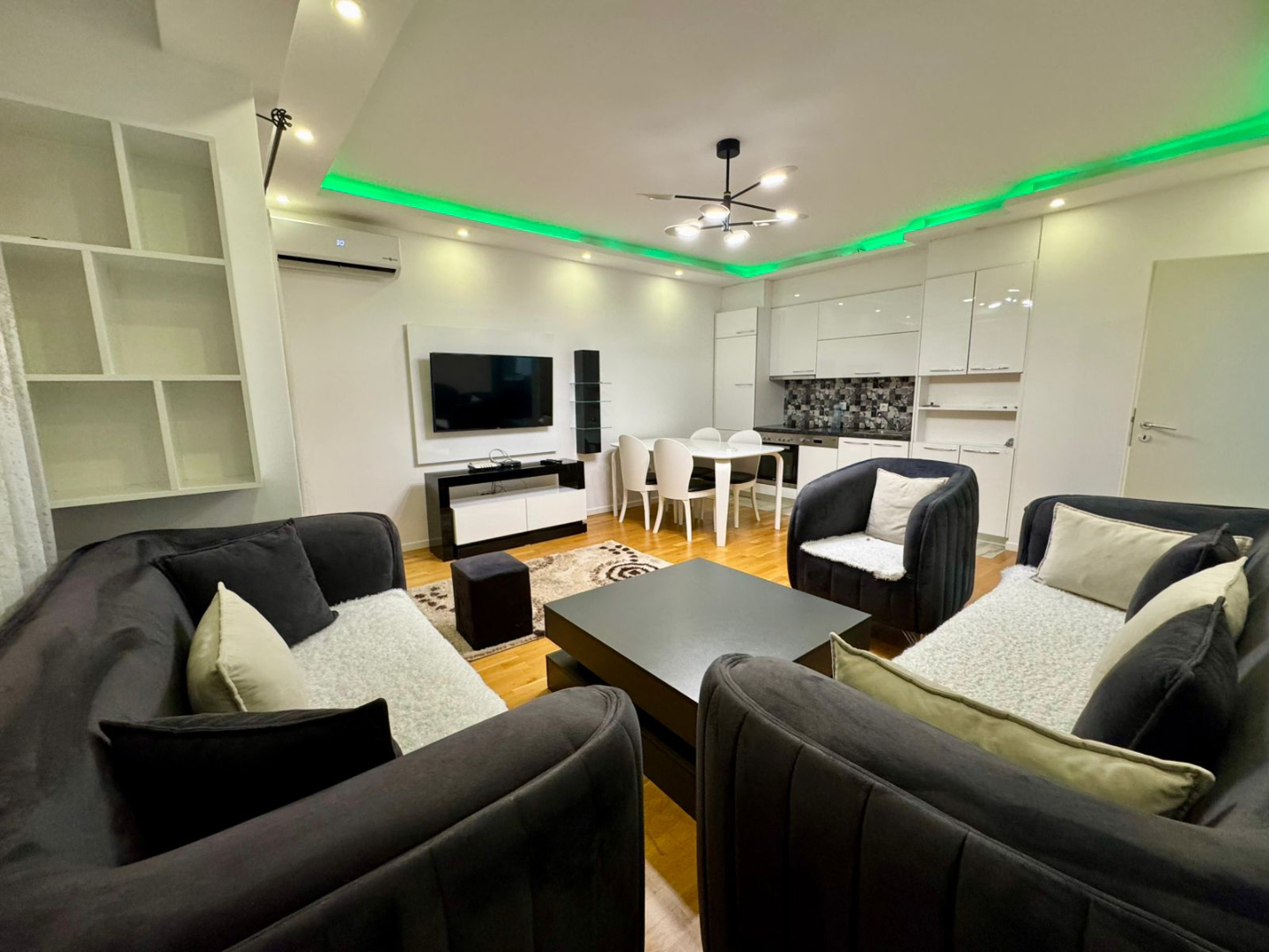 Banesë me qira 2+1 në Lagjen e Muhaxherëve banesë/apartment në Prishtinë