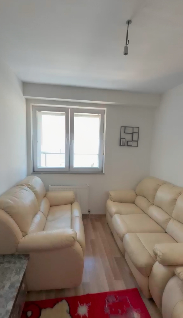 Banesë me qira 2+1 në Rrugën B banesë/apartment në Prishtinë