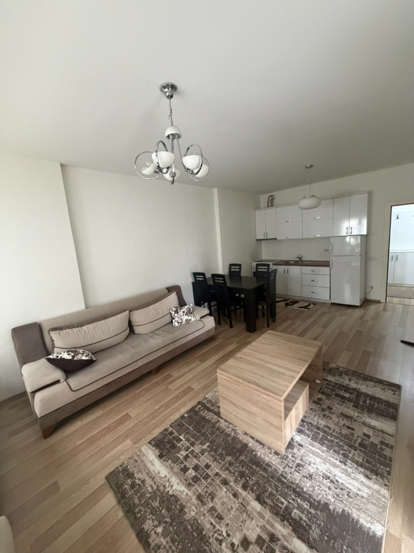 Banesë me qira 1+1 në Rrugën B banesë/apartment në Prishtinë
