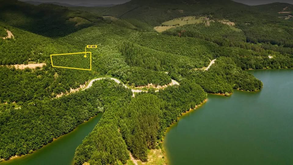 Parcelë në shitje në Orllan tokë në Orllan