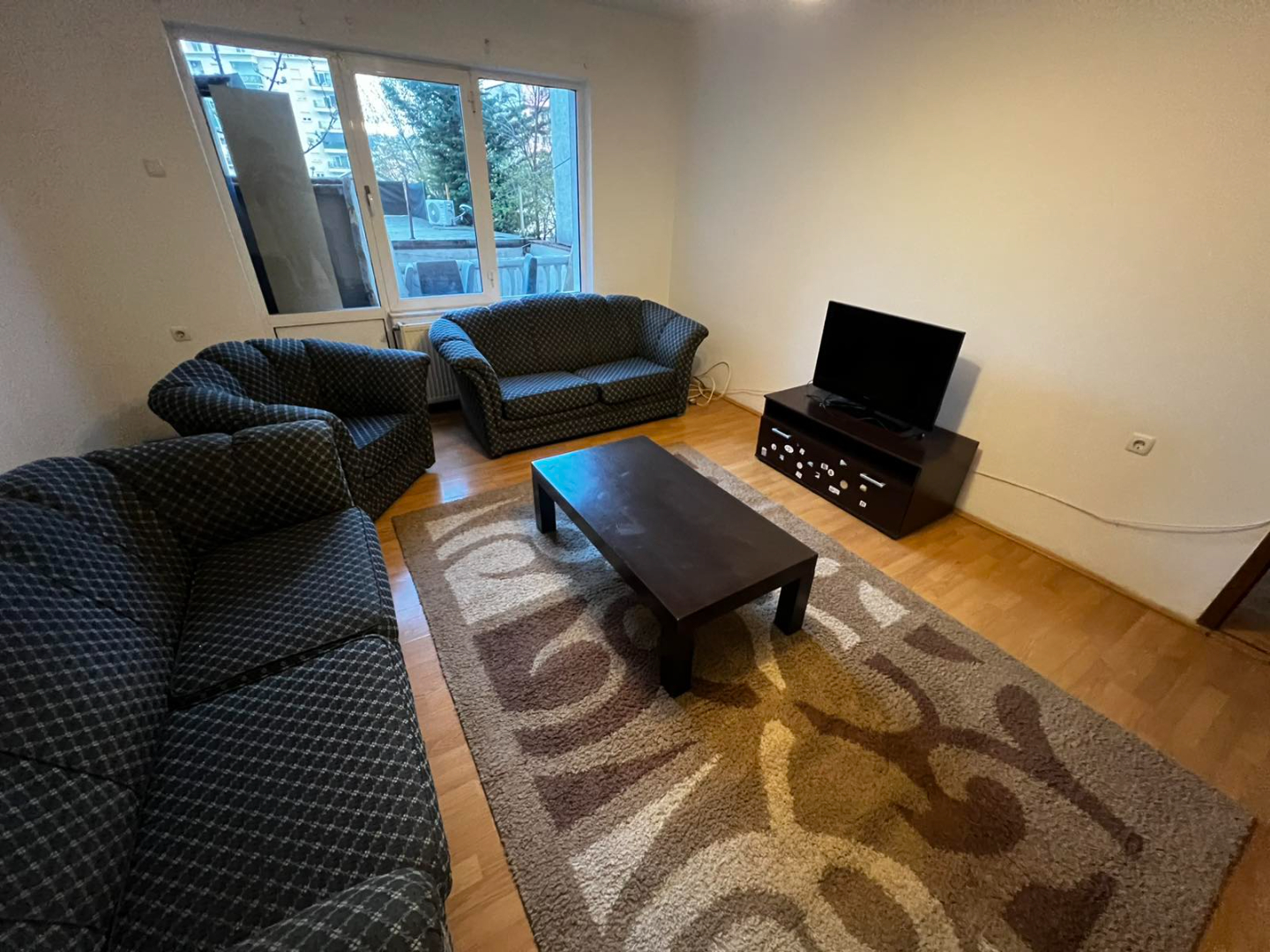 Kat Shtëpie me qira në Arbëri (Dragodan) banesë/apartment në Prishtinë