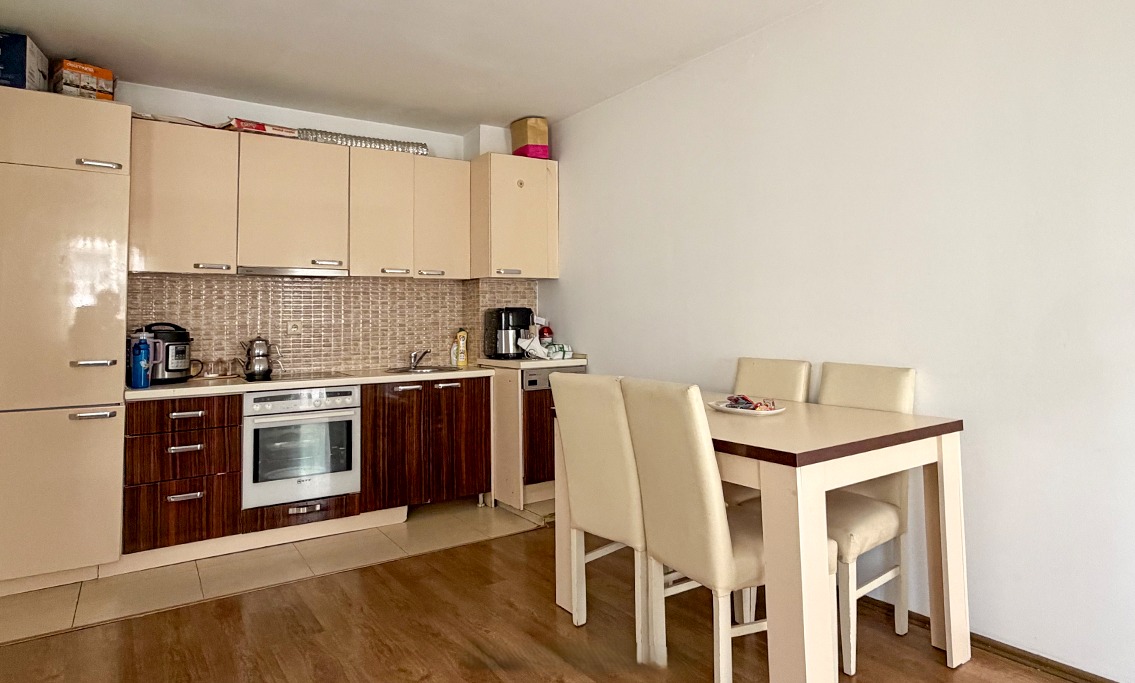 Banesë në shitje në Rrugën B banesë/apartment në Rruga B