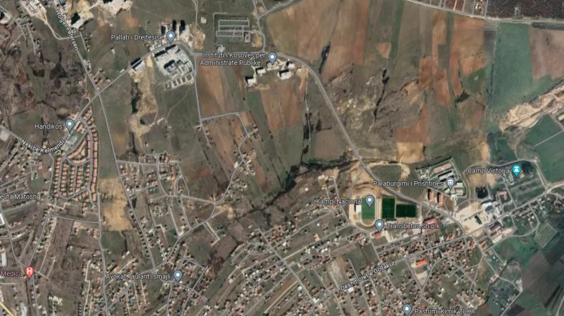 Truall në #shitje te Prishtina e Re tokë në Prishtina e Re