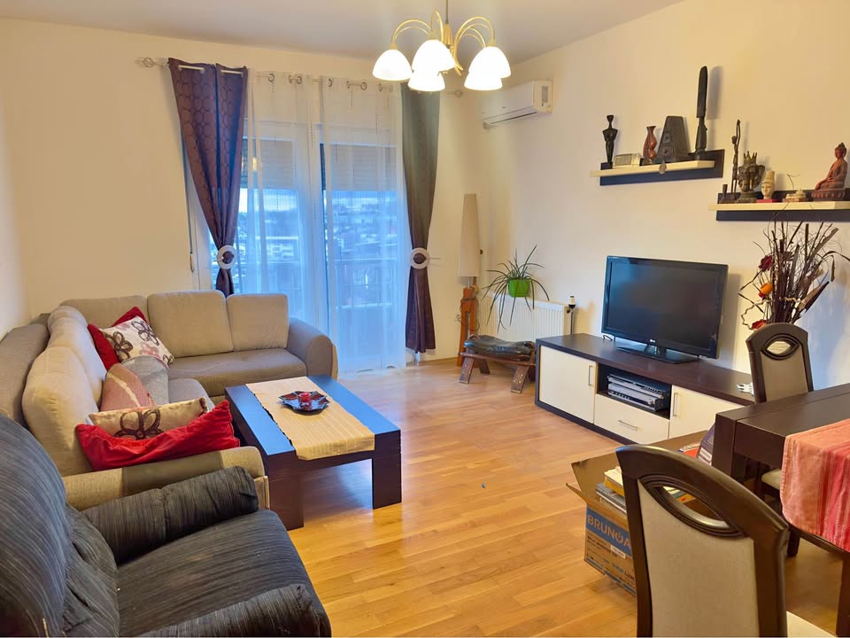 Banesë në shitje në Kalabri(Emshir) banesë/apartment në Prishtinë