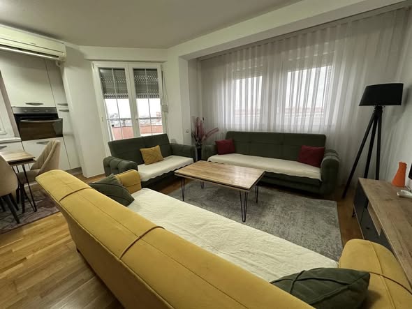 Banesë në #shitje në Lagjen e Spitalit banesë/apartment në Prishtinë