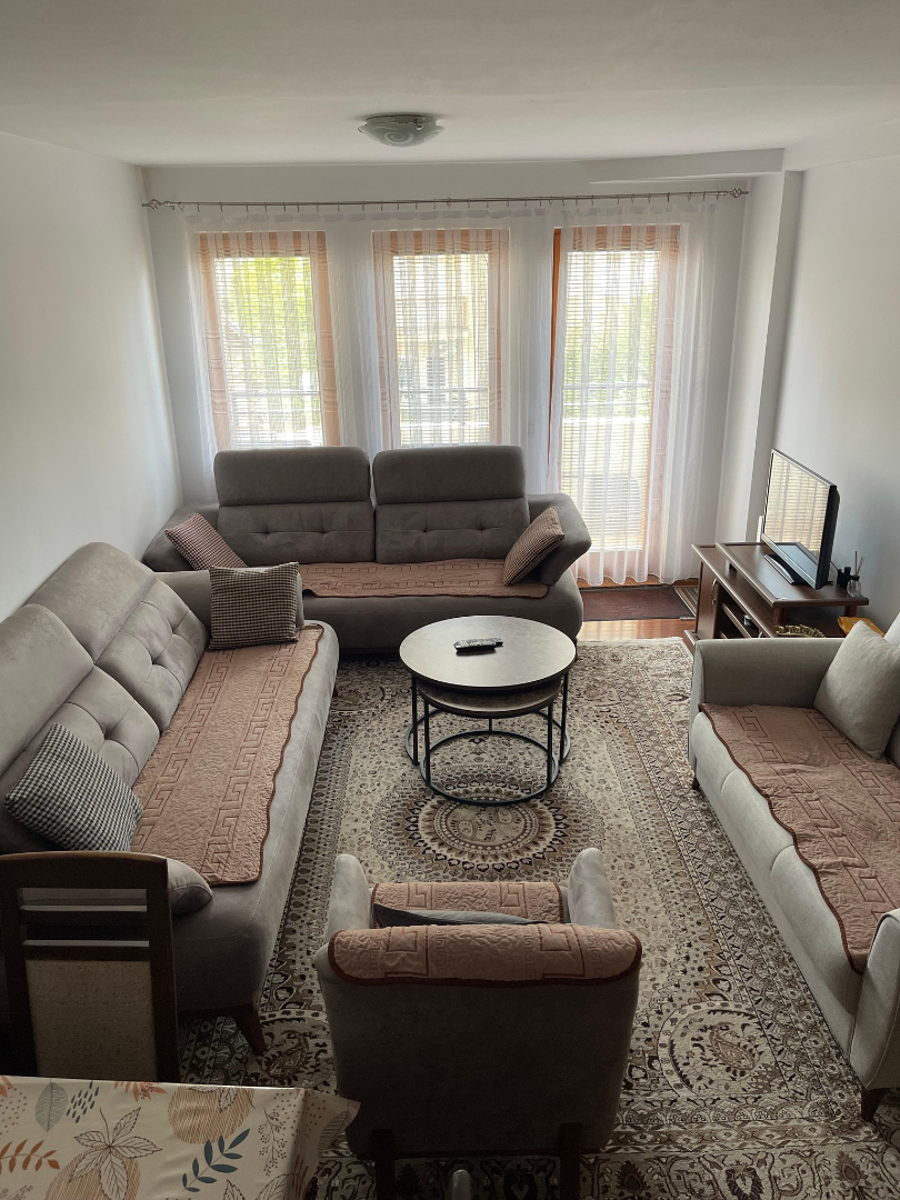 Banesë me qira 2+1 në Parkun e Qytetit banesë/apartment në Prishtinë
