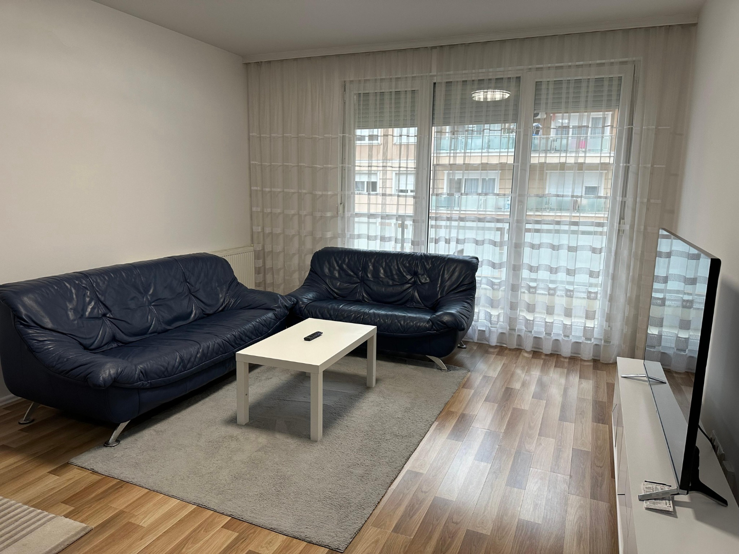 Banesë me qira 1+1 në Lagjen e Muhaxherëve banesë/apartment në Prishtinë