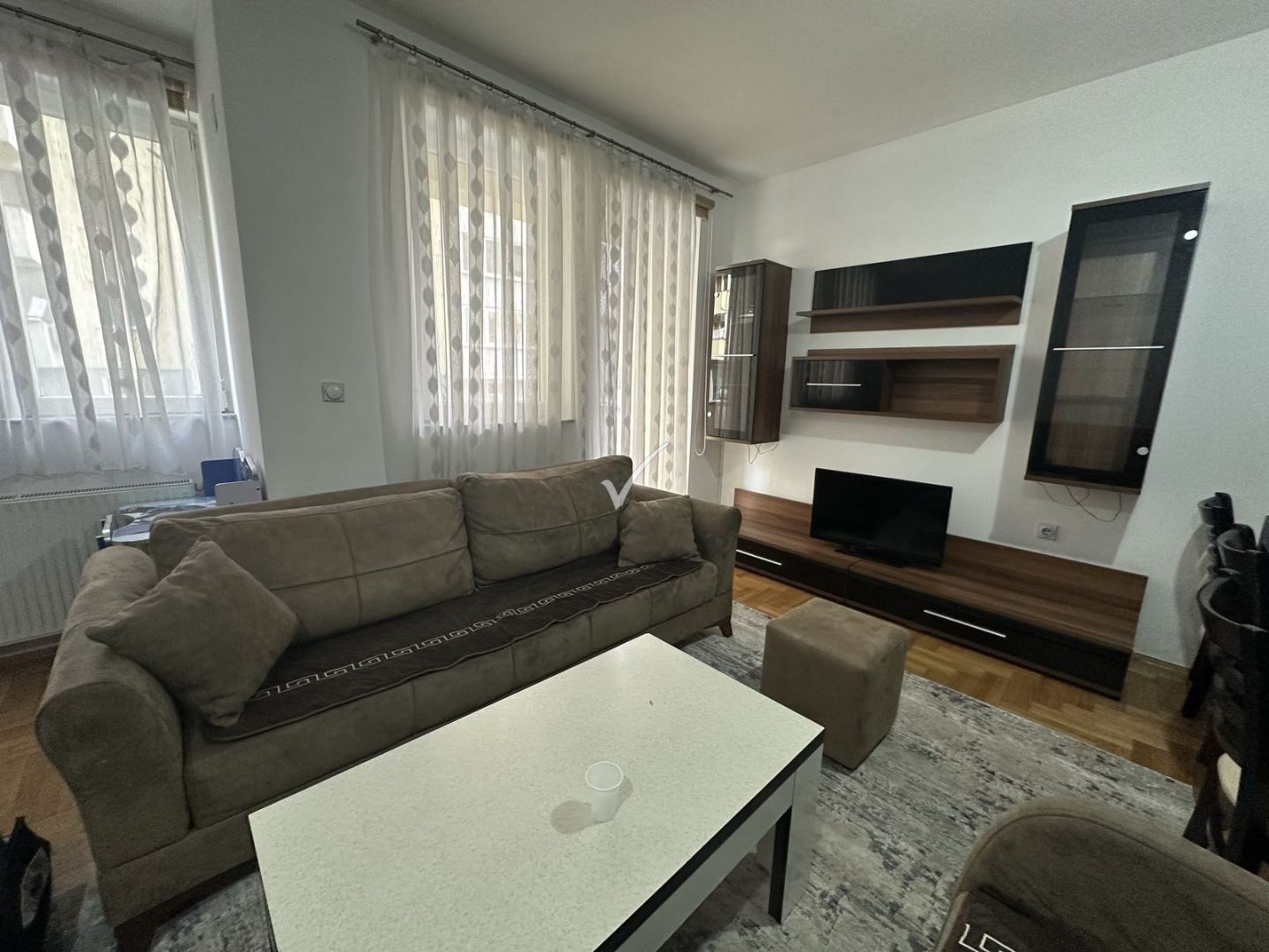Banesë me qira 1+1 në Rrugën B banesë/apartment në Prishtinë