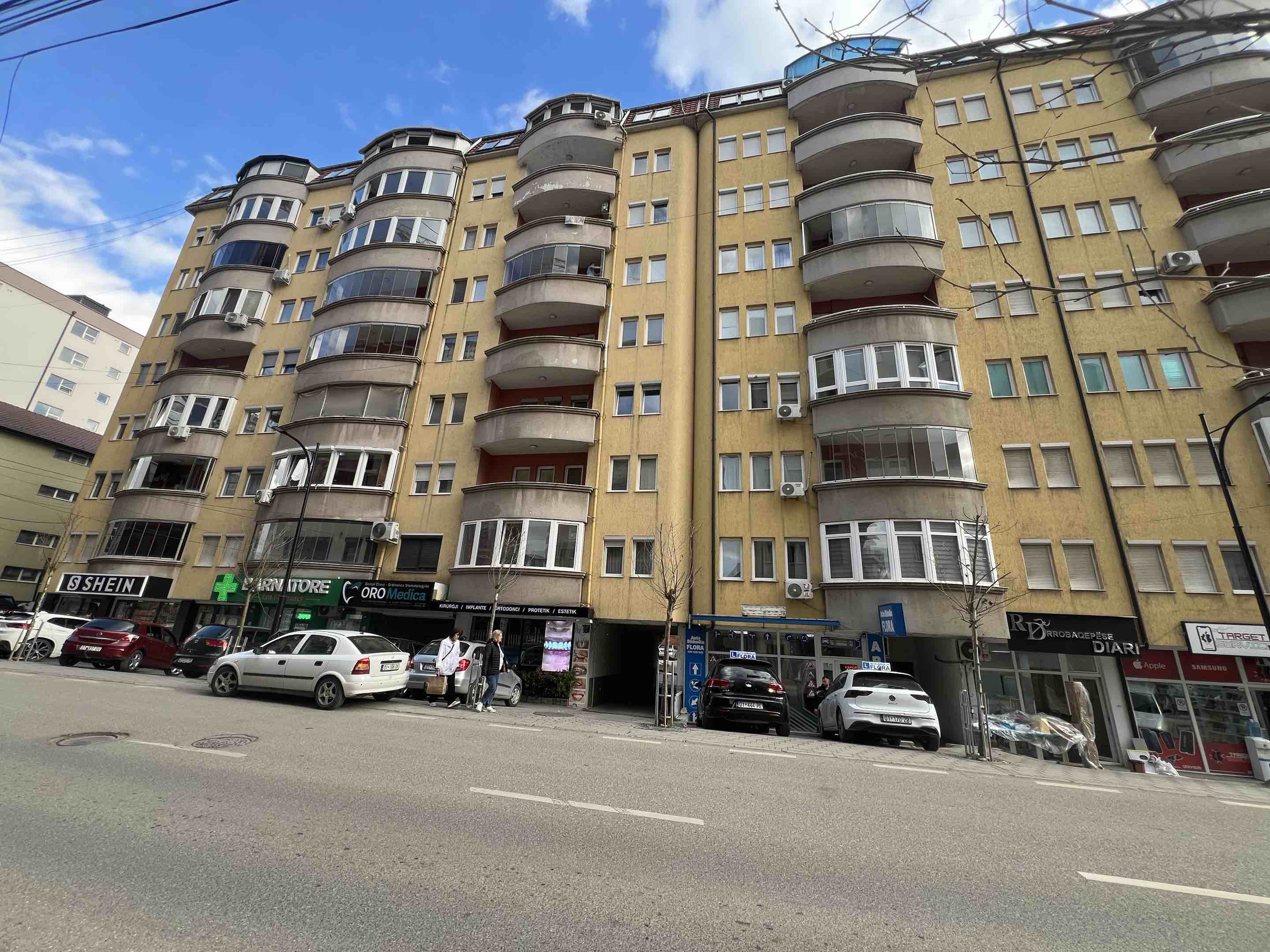 BANESE ME QIRA NE FUSHE KOSOVE banesë/apartment në Fushë Kosovë